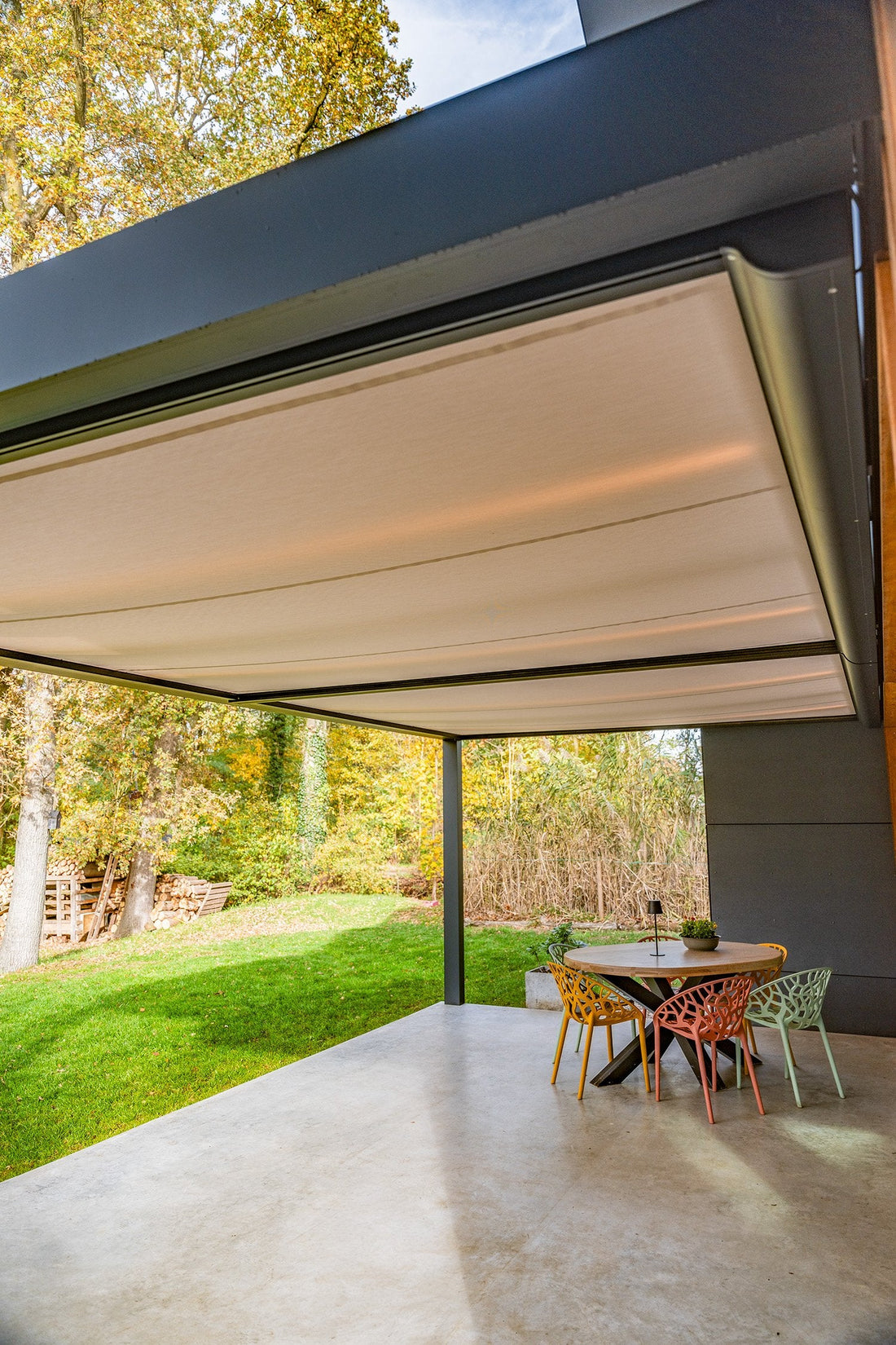 Full Environment Control: Blinds, Glass Doors and the Right Combination
