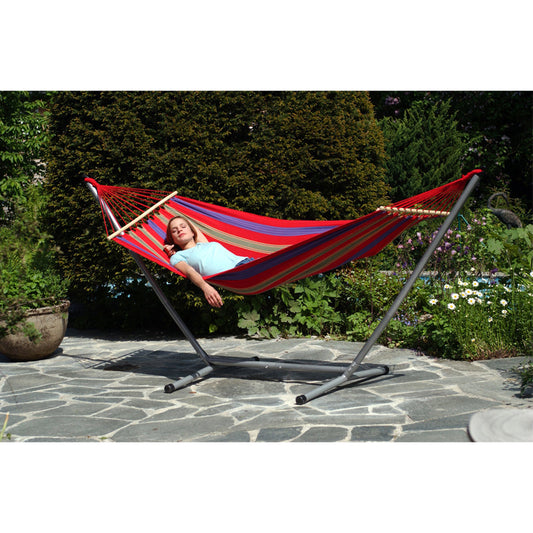 Aruba Cayenne Hammock — in use outdoors