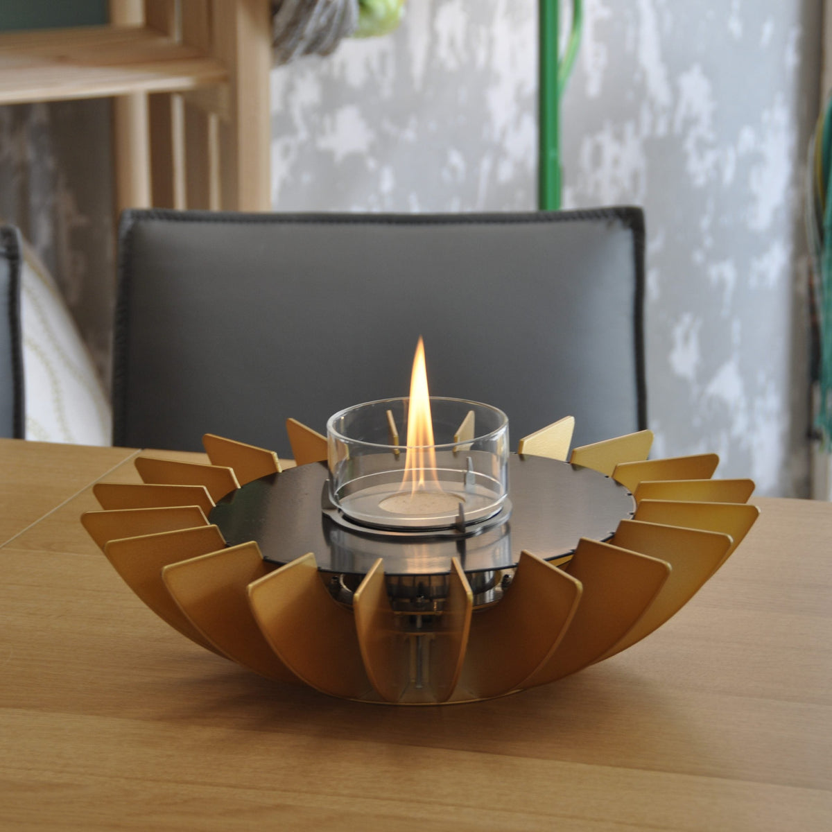 GlammFire Cosmo Tabletop Fire — close-up detail