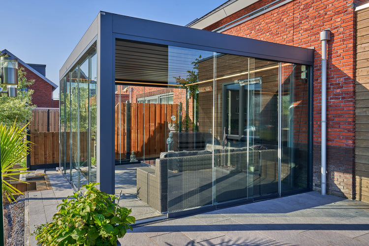 Motorised Retractable Roof Pergola | Deponti Pinela Deluxe | Full Open-Sky Effect | Somfy Remote | Synchronised Gasket Seal
