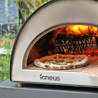 igneus classico wood fired pizza oven in-use cooking view