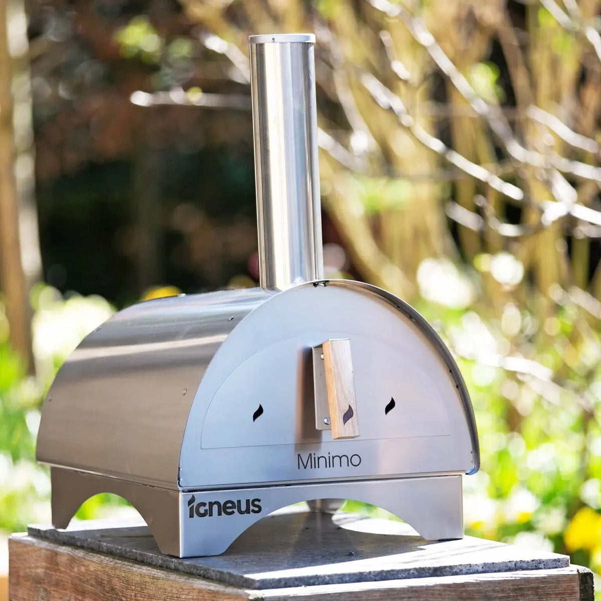 igneus minimo portable pizza oven free peel product exterior view — view 5