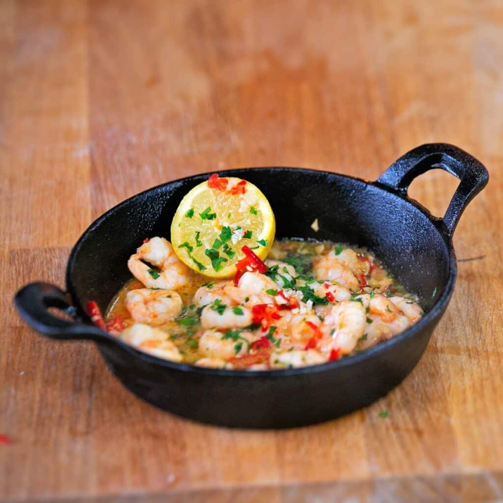 igneus pro cast iron sizzler pan product exterior view — view 3