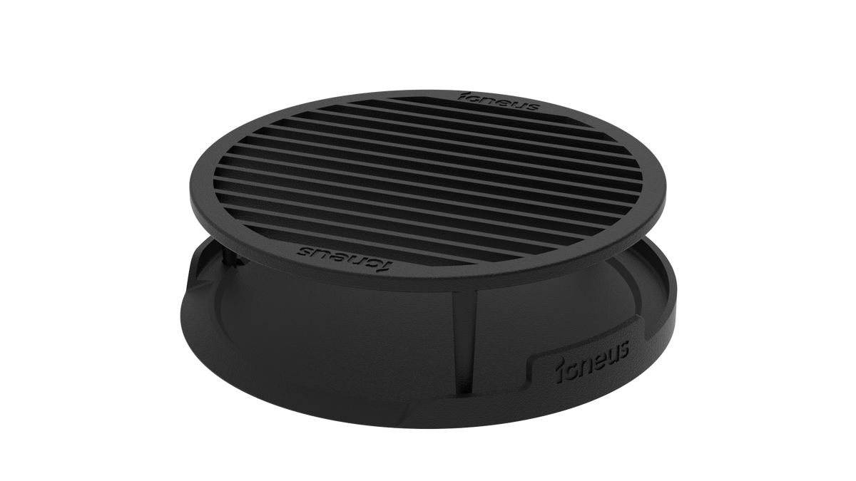 Igneus Cast Iron Tuscan Grill — side profile
