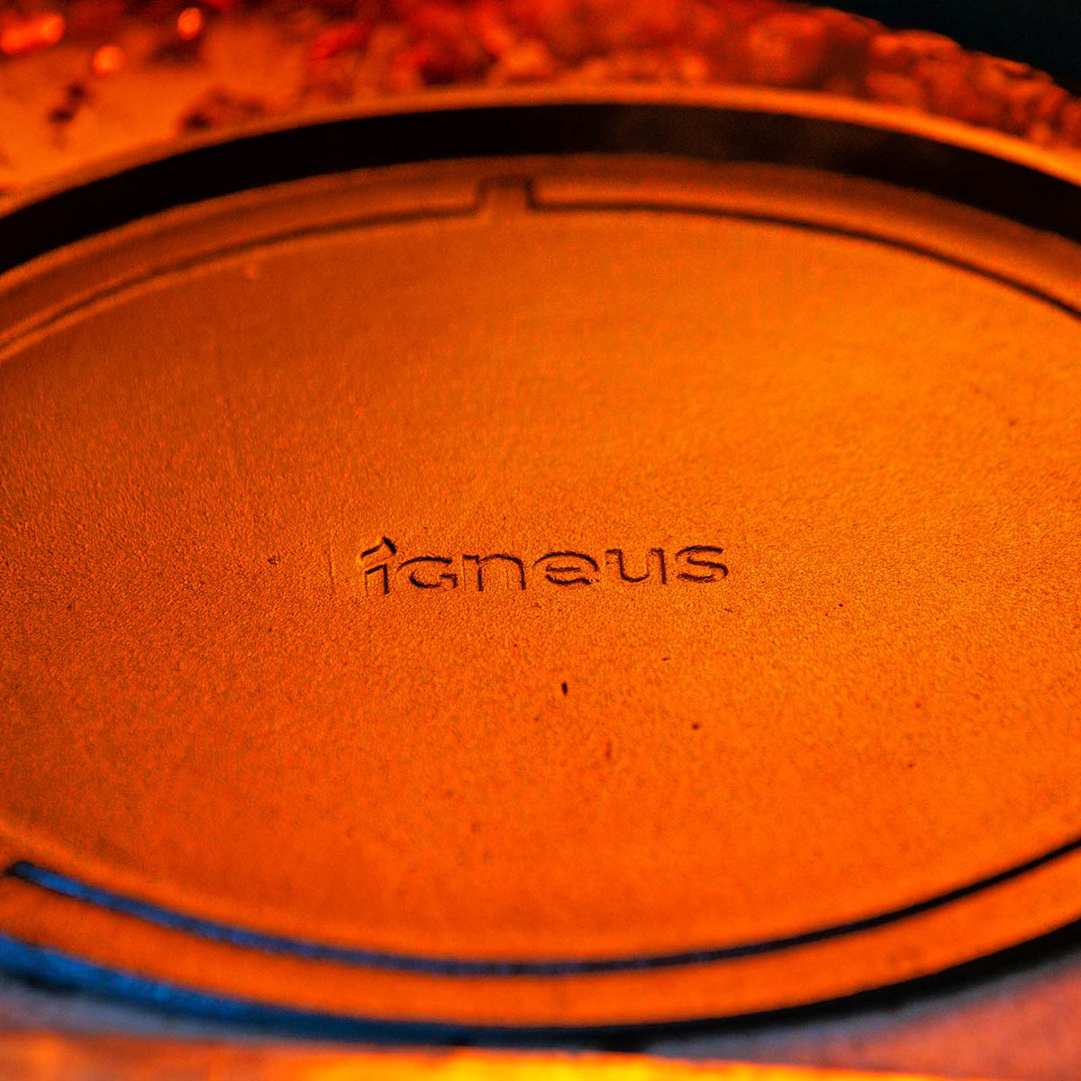 Igneus Cast Iron Tuscan Grill — showing texture and finish