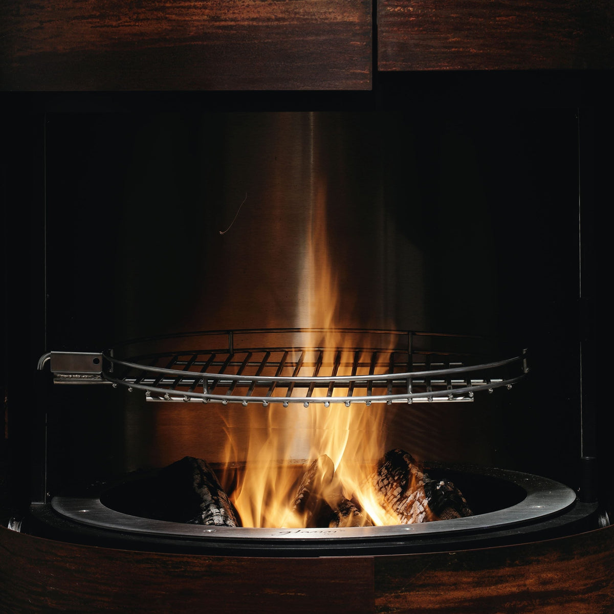 GlammFire Intermezzo Barbecue — from an angle