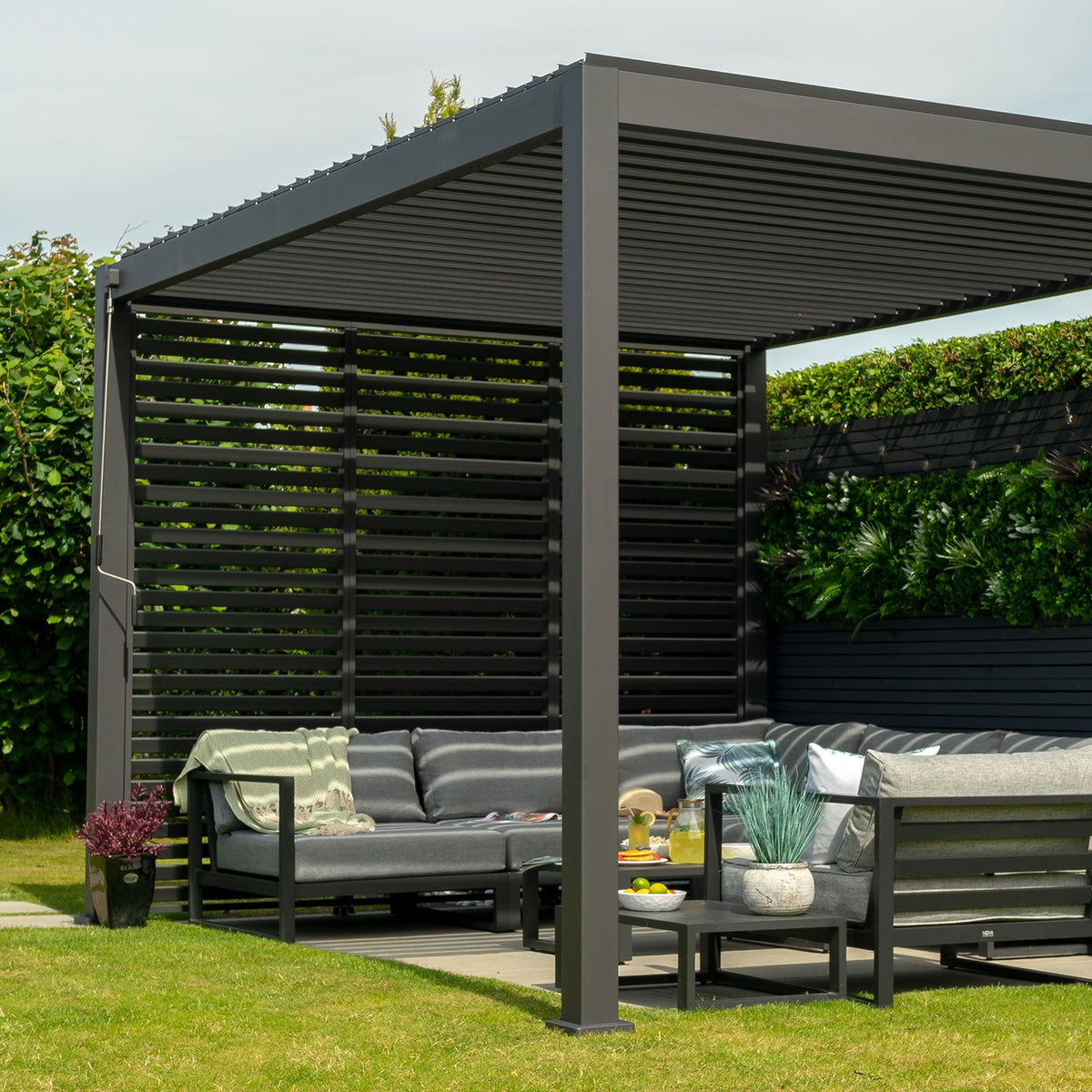 Titan Louvred Side Wall — showing colour and material