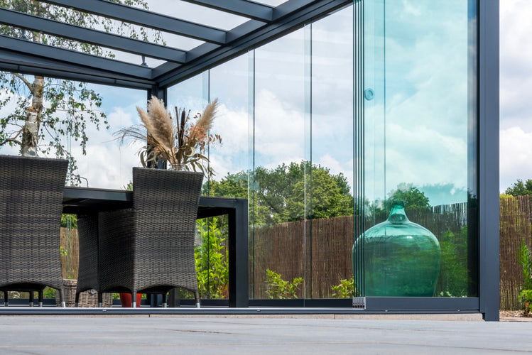 Aluminium Veranda | The Nobile | Wide Span Up To 7m | Extra-Large Gutter | Polycarbonate or Glass Roof