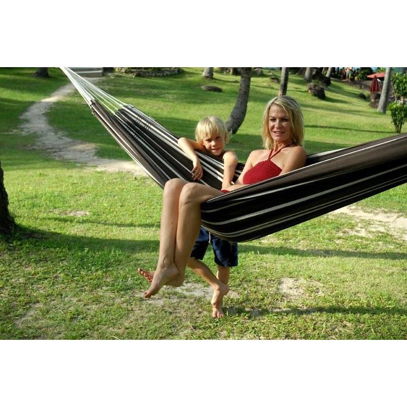 Barbados Mocca Hammock — in use outdoors