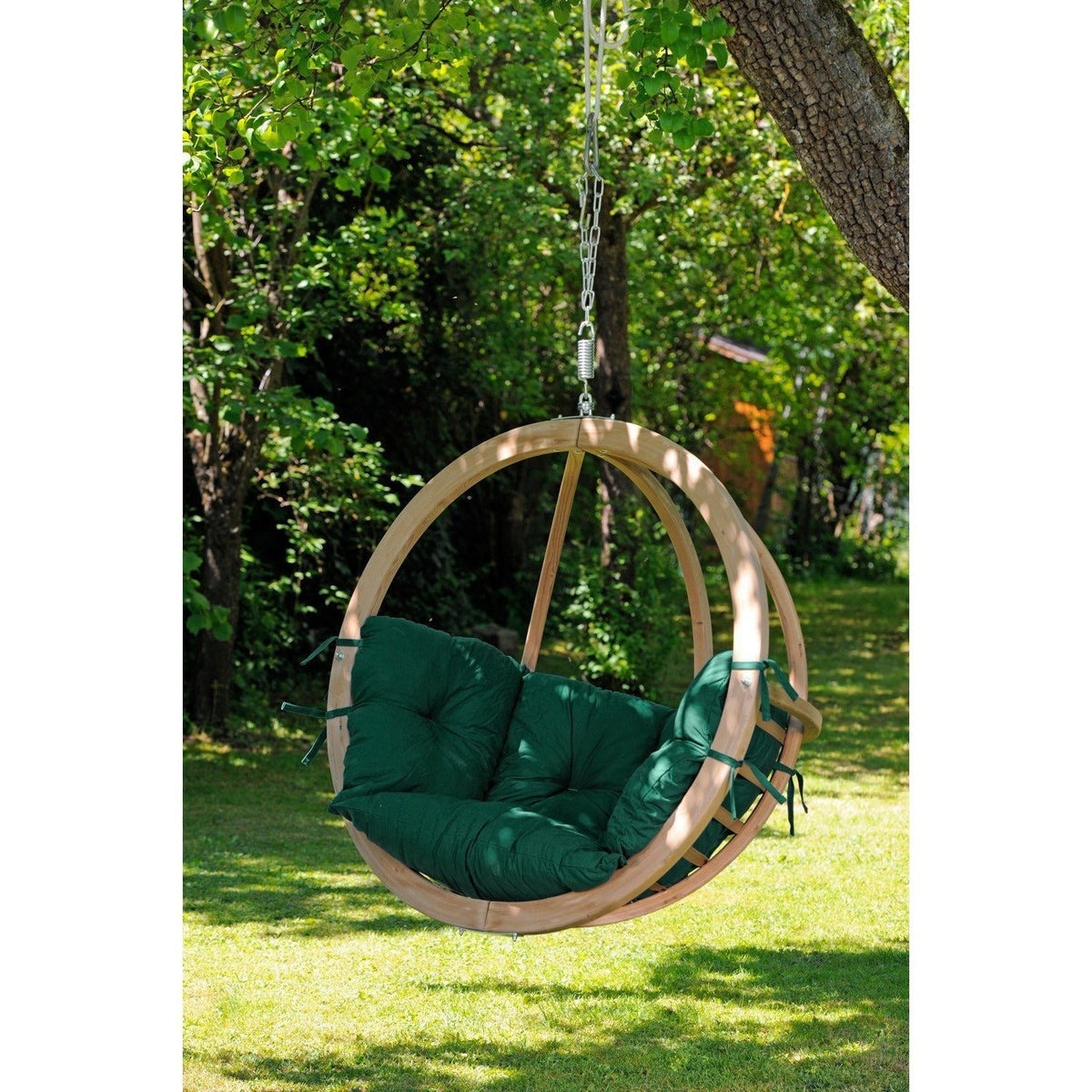 globo single verde hanging egg chair product exterior view — view 2
