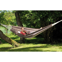 Paradiso Cafe Hammock — in use outdoors