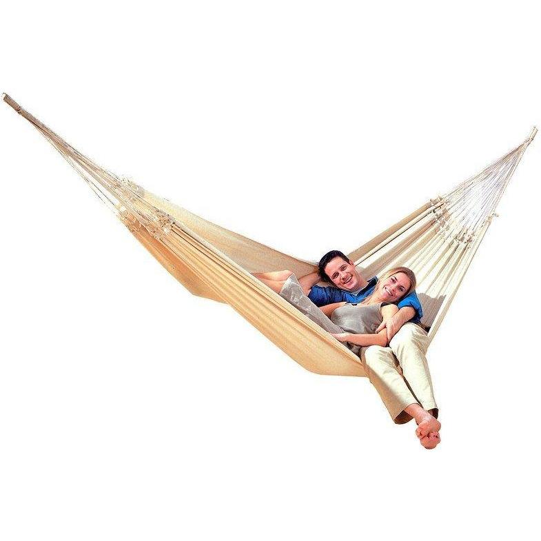 Paradiso Natura Hammock — from an angle