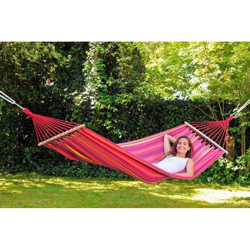 Tonga Vulcano Hammock — in use outdoors