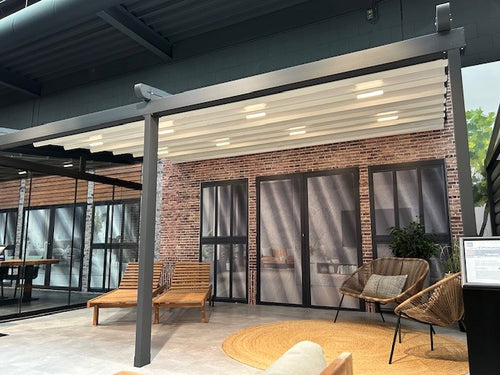 Aluminium Folding Roof Veranda | Deponti Verdeca | Retractable Waterproof Fabric Roof | Integrated LED | Concealed Drainage Through Posts